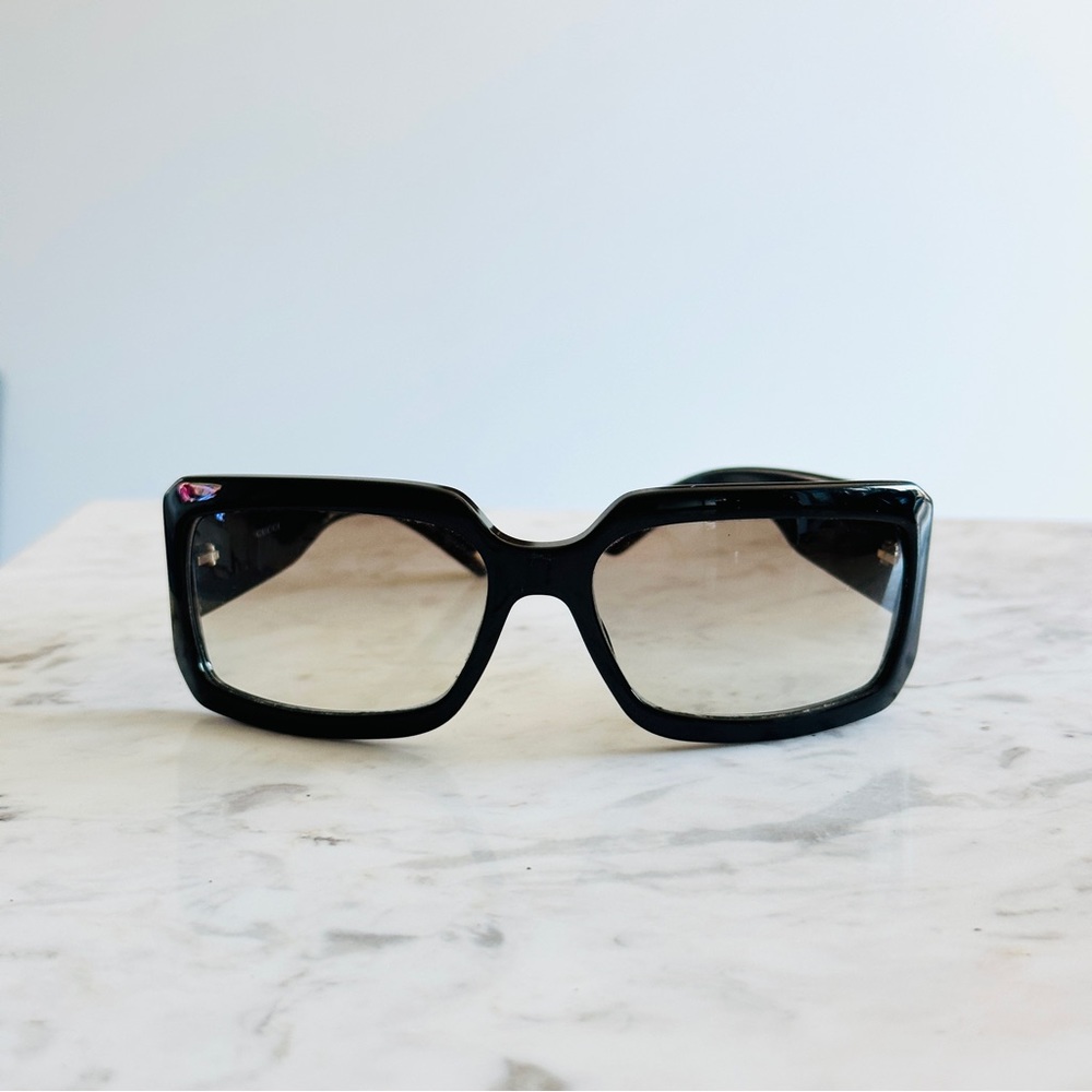 GUCCI Vintage Y2K Wrap-Around Sunglasses